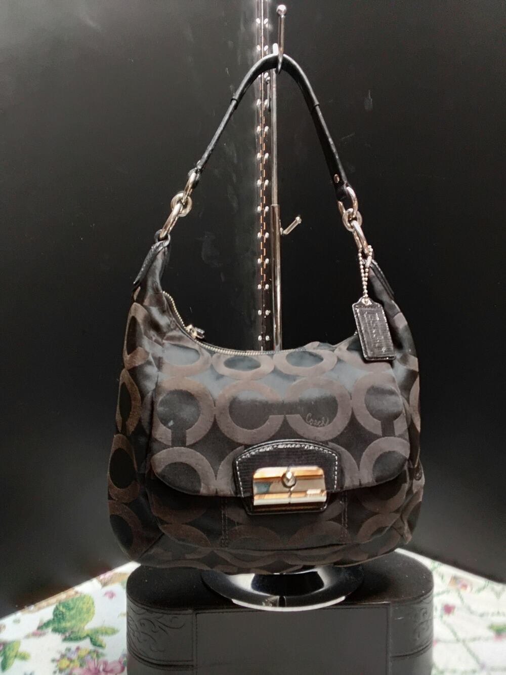 COACH Black Signiture C Purse Bag Silver Hardware No L1182-19331